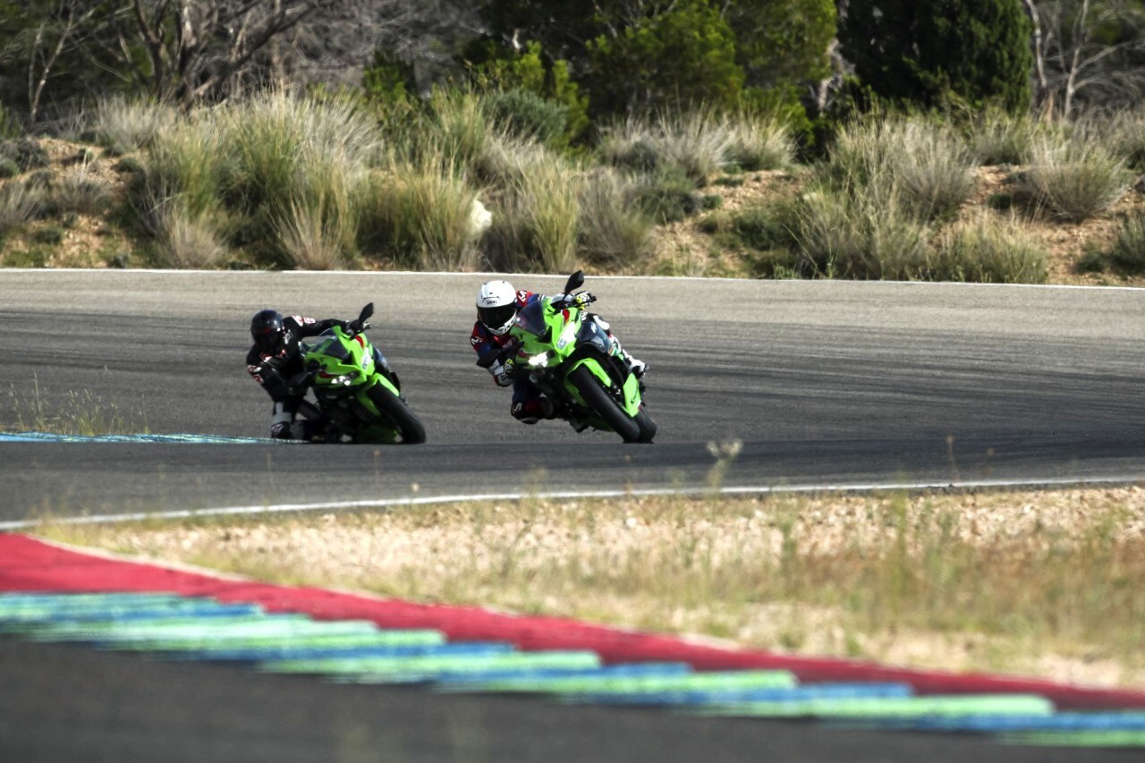 Kawasaki Ninja ZX-4 RR: baby screamer